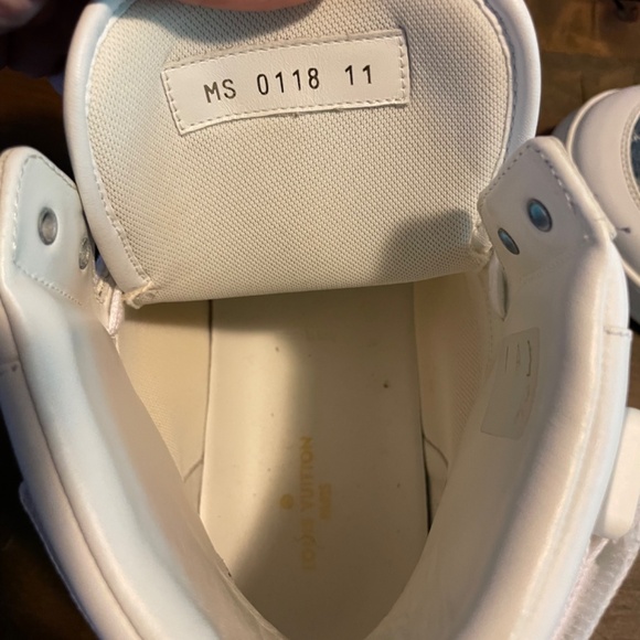 Men’s louis Vuitton high tops size 11 like new worn once - Picture 9 of 10